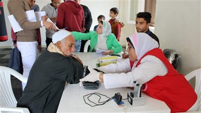 مراكز شباب البحيرة تواصل تنفيذ القوافل الطبية ضمن مبادرة اعرف رقمك l صور 