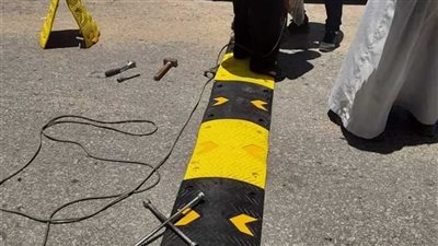 إنشاء 8 مطبات صناعية بشوارع مدينة كرداسة