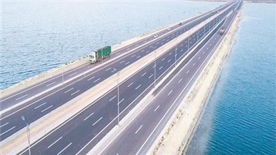 أول تعليق لابنة المشير فؤاد أبو ذكرى بعد إطلاق اسم والدها على محور بالإسكندرية