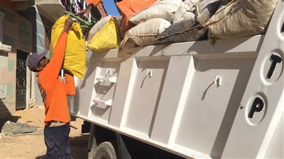 رفع 420 طن مخلفات.. أحياء الإسكندرية تكثف حملات النظافة 