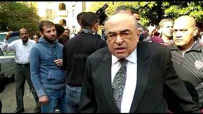 وصول مصطفى الفقي وكرم جبر إلى كنيسة المرعشلي لحضور جنازة مفيد فوزي