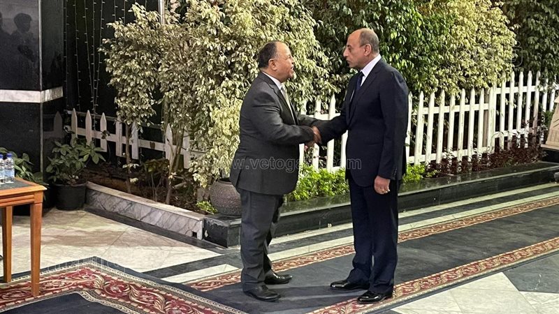 وزير الطيران فى عزاء