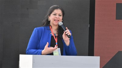 رواد ٢٠٣٠ يشارك في مؤتمر بيزنكس