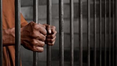 عقوبة سوء معاملة المواطنين من موظف عام في الدولة