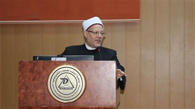 مفتي الجمهورية يلقي ندوة بجامعة بنها 