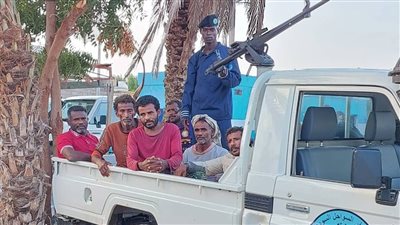 قوات خفر السواحل السودانية تلقي القبض على صيادين يمنيين داخل المياه الإقليمية
