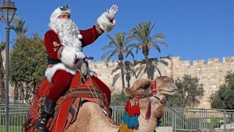بابا نويل في القدس