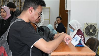 980 مقعدا بالجولة الأولى من انتخابات الاتحادات الطلابية بجامعة قناة السويس