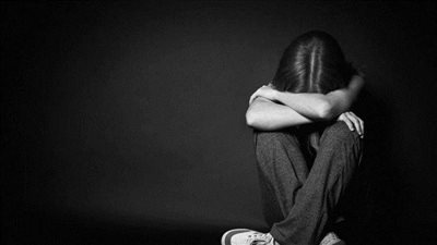 تفسير حلم الحزن في المنام وعلاقته بحدوث مصيبة وخسارة الأموال 