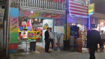 محافظ القليوبية: تحرير 45 محضر مخالفة للمحال لعدم الالتزام بترشيد الكهرباء ومواعيد الغلق 