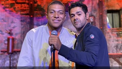 كأس العالم 2022، مبابي ونجم الكوميديا الفرنسي بمقر إقامة المنتخب المغربي