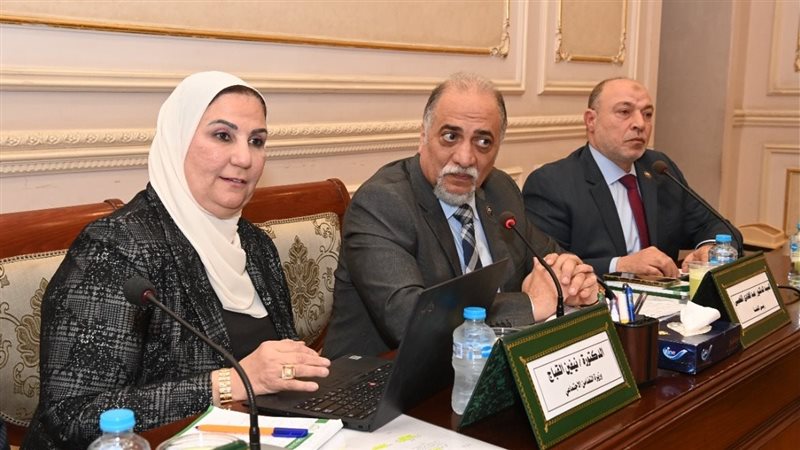 اجتماع لجنة التضامن