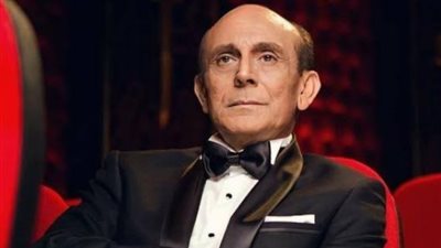 الفنان محمد صبحي يصل مقر افتتاح ملتقى المسرح المدرسي بالقليوبية 