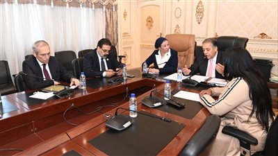 وزيرة البيئة: 15 مليار دولار لتمويل مشروعات برنامج نوفى