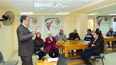 رئيس جامعة سوهاج يشهد البرنامج التدريبي لنظام الساعات المعتمدة 