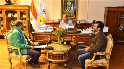 إطلاق حملة طرق الأبواب لتنظيم الأسرة بأسيوط 18 ديسمبر 