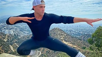 حفيد عمر الشريف وفاتن حمامة يتمنى تجسيد مسيرة الشيخ زايد في عمل فني