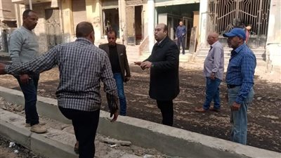 نائب محافظ الجيزة يتابع تنفيذ مشروعات الرصف بالبدرشين صور