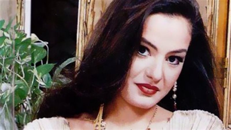 الفنانة الاستعراضية