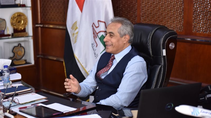 حسن شحاته وزير القوى