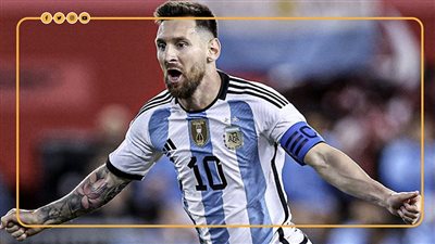 ميسي يحتفل بخوض 1000 مباراة 