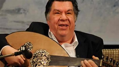 عمار الشريعي، عملاق بدأ حياته عازفا في شارع محمد علي، وحب التلحين غير مسيرته