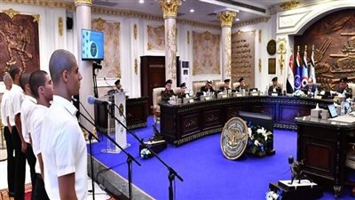 السيسي يشهد اختبارات كشف الهيئة للطلبة الجدد المتقدمين للالتحاق بالأكاديمية العسكرية.. ويؤكد أن الاختبارات تتم بكل حيادية وتجرد وانتقاء أفضل العناصر من شباب مصر