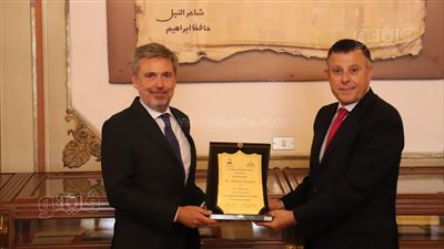 السفير الإيطالي في زيارة لجامعة عين شمس 