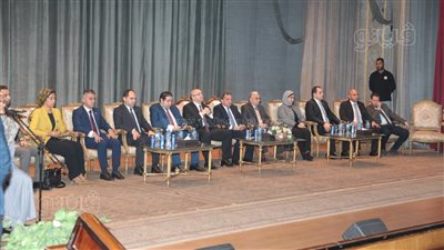 محافظ بني سويف ورئيس الجامعة يفتتحان ندوة ضمن فعاليات الحوار الوطني