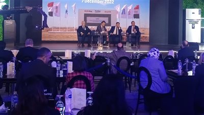 عبد الوهاب: حريصون على تحسين مناخ الاستثمار ومساندة القطاع الخاص