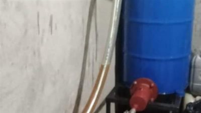 ضبط مصنع لإعادة تعبئة زيوت السيارات في الهرم