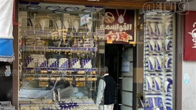 صدمة للجواهرجية.. ركود حركة البيع والشراء في أسواق الذهب بمطروح بالصور
