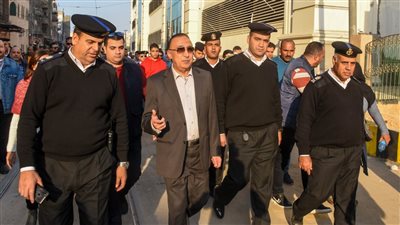 محافظ الإسكندرية يتابع إخلاء الإشغالات والتعديات بمحيط ميدان محطة مصر
