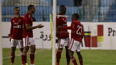 هل يعود محمد شريف لقيادة هجوم الأهلي أمام الاتحاد ؟.. مصدر يوضح