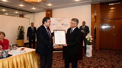 مستشفى مصر للطيران يتسلم شهادة اعتماد الهيئة العامة للرقابة الصحية