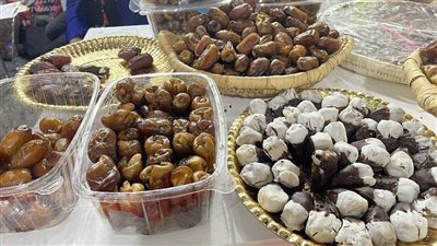  تبدأ من 25 جنيها..تعرف على أسعار التمور بمعرض فود أفريقيا بالفيديو