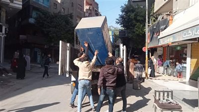 تحرير ٣٧ محضرا إداريا في حملة لرفع الإشغالات بشوارع الأقصر