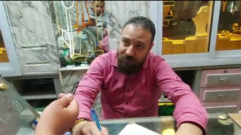 توني عطية أحد تجار