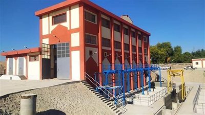 محافظ الأقصر يتفقد مشروع تطوير قرية النجوع بمركز إسنا