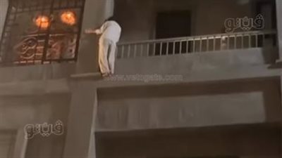 فيديو مخيف.. لحظة سقوط الفنانة ثراء جبيل من الدور الثاني أثناء تصوير مشهد