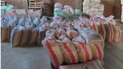 ضبط 5 شركات ومصنع لتصنيع والاتجار في الأعلاف بدون ترخيص 