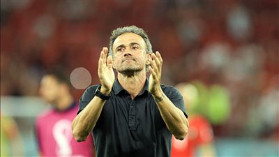 إنريكي يتبرع بأرباحه من منتخب إسبانيا للأعمال الخيرية