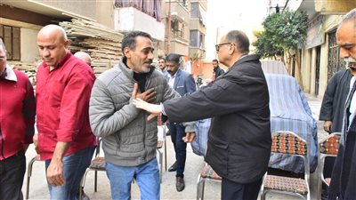 توفيت داخل مدرستها.. محافظ أسيوط يقدم العزاء لأسرة الطفلة ريناد سيد