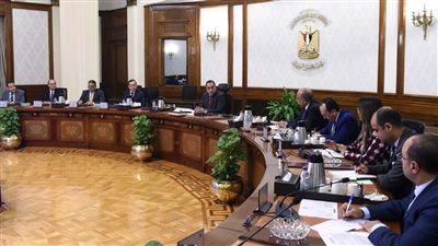 رئيس الوزراء يتابع الموقف التنفيذي لمشروع إنشاء مجمع إنتاج 