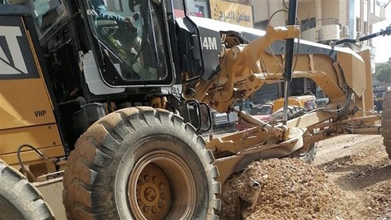 جانب من اعمال الرصف