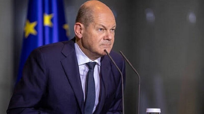 المستشار الألماني،