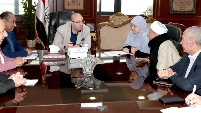 اللقاء المفتوح لمحافظ