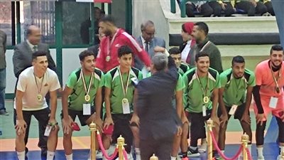 جامعة بنها تفوز بكأس الدورة العربية الـ17 لخماسيات كرة القدم للجامعات 