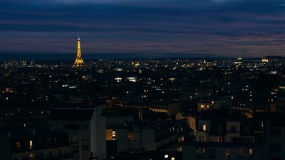 توابع الحرب الروسية الأوكرانية، انقطاع التيار الكهربائي عن 125 ألف أسرة في باريس
