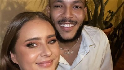 أول تعليق من نيللي كريم على صورتها مع ويجز 